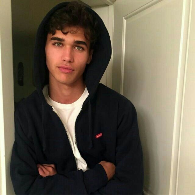 <em>Jaime Romero</em>